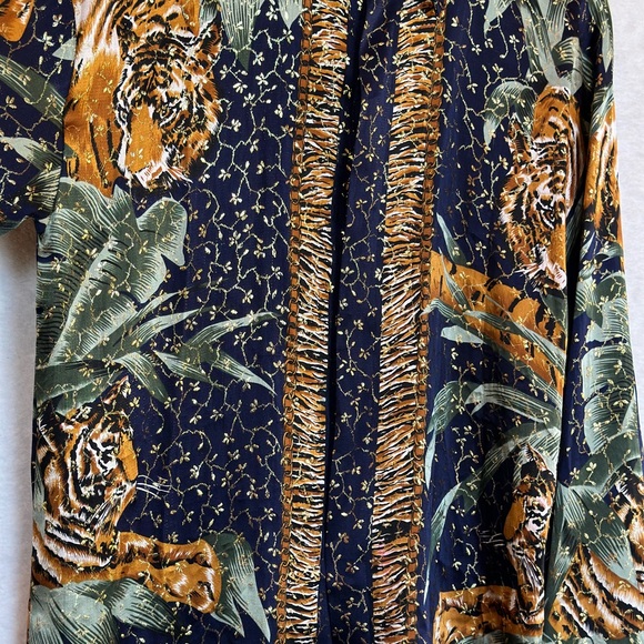 Vtg BRAVO men’s metallic silk tiger animal print gold browns button up shirt L - Picture 10 of 16